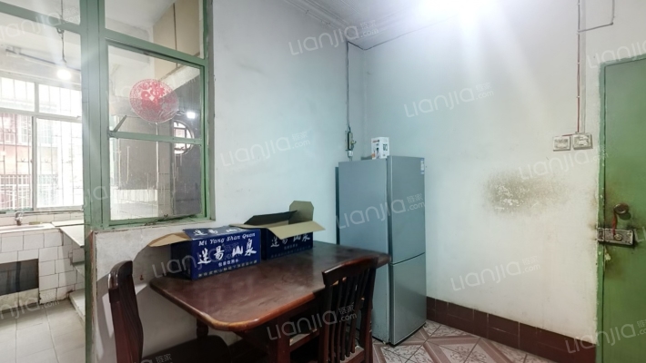 城中街38号二手房实景图