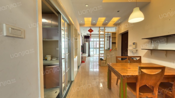 丝宝叠翠园一期二手房实景图