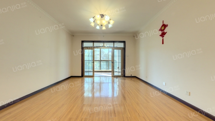 春怡雅苑二手房实景图