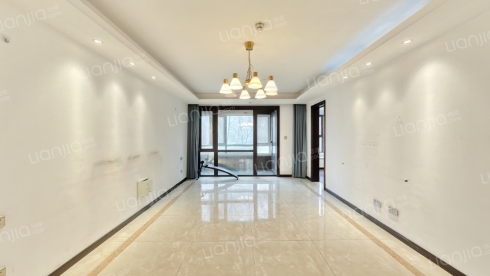 万科龙湖紫郡二手房实景图