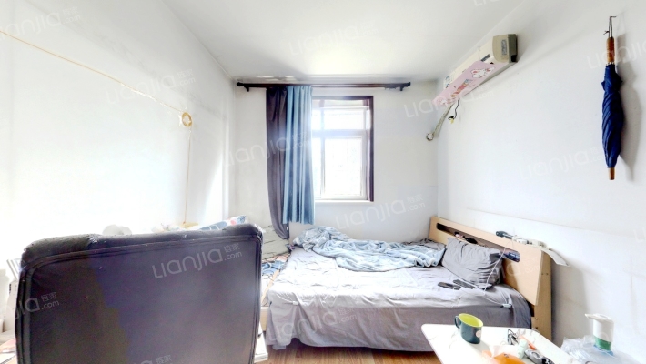 泰山里二手房实景图