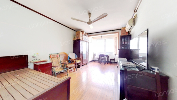 华松西区（仙霞西路700弄）二手房实景图