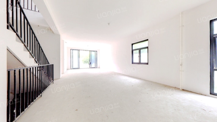 晋府水巷别墅二手房实景图