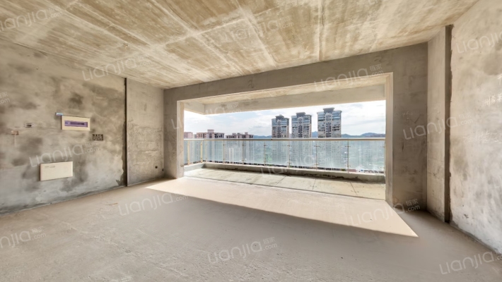 麓府二手房实景图