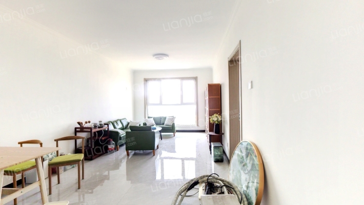 急售三利C区精装两居，好楼层，价格美丽-客厅