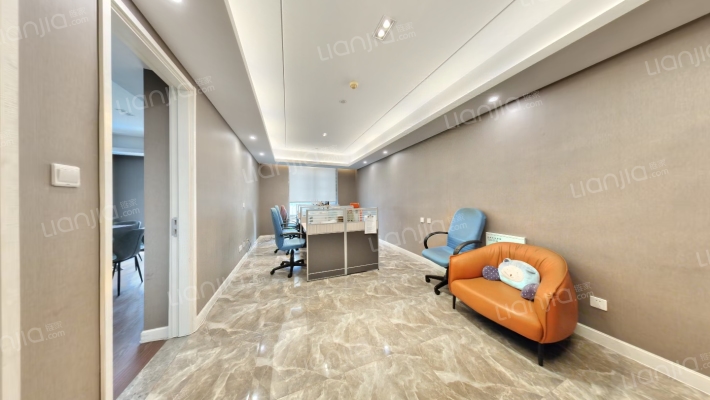 升龙汇金中心二手房实景图