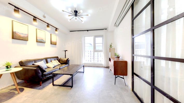 润莱金座二手房实景图