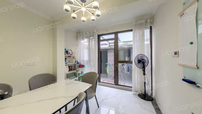 润德里二手房实景图