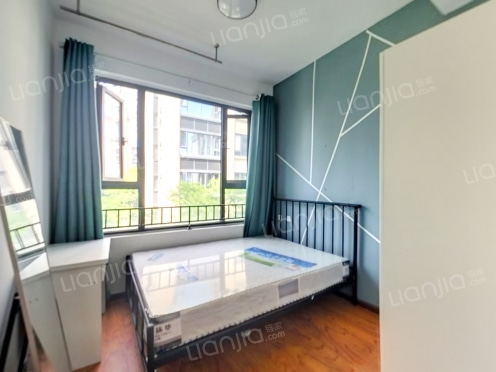 合租·金隅上城郡 6居室 东南卧