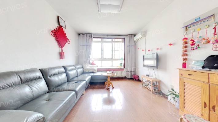 怡和嘉苑二手房实景图