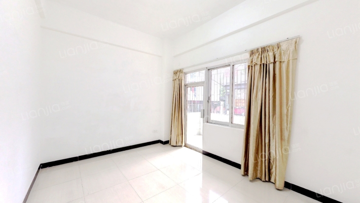 龙口东路翠竹苑二手房实景图