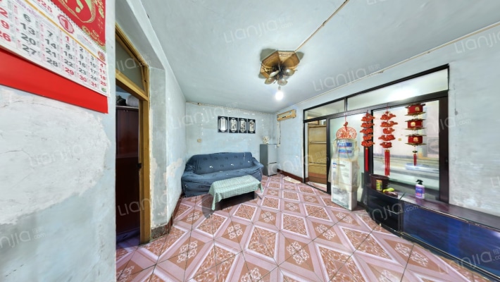 圣谕亭巷142号二手房实景图