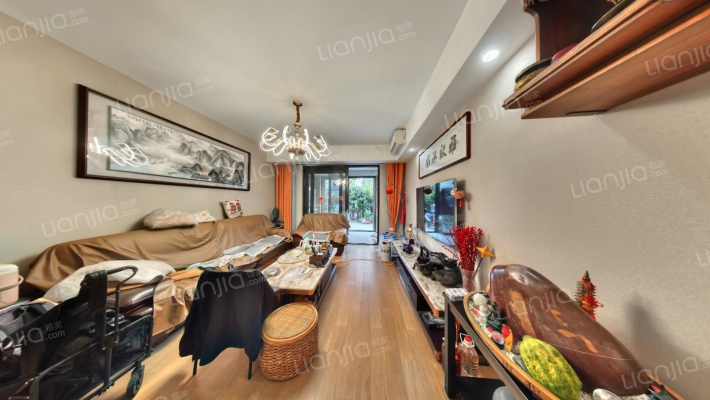 嘉誉山E区二手房实景图