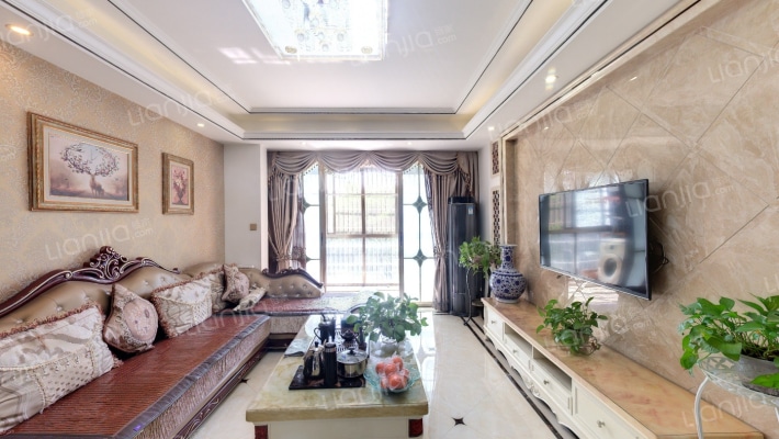 蓝庭国际二手房实景图