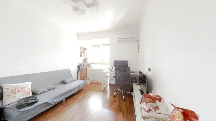 东秦新苑二手房实景图