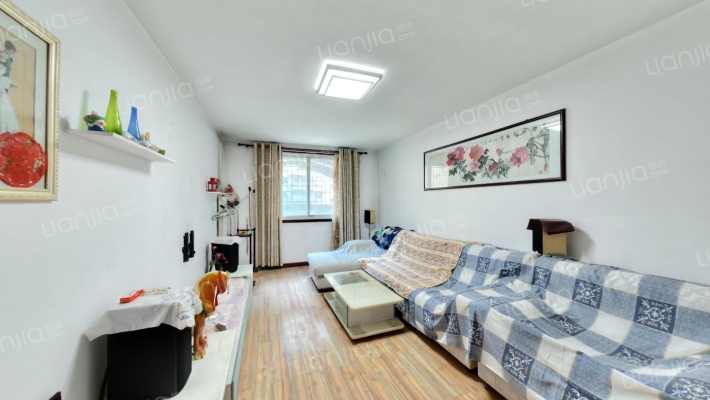 北火巷42号院二手房实景图