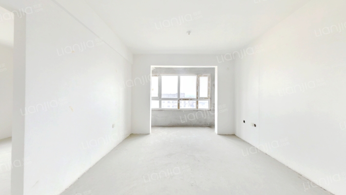 裕赐俯季二手房实景图