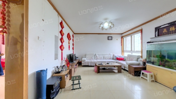 致美公寓二手房实景图