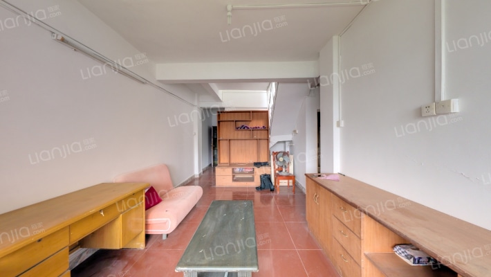 新银小区二手房实景图