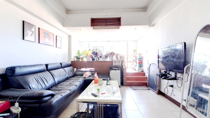 世博领寓二手房实景图