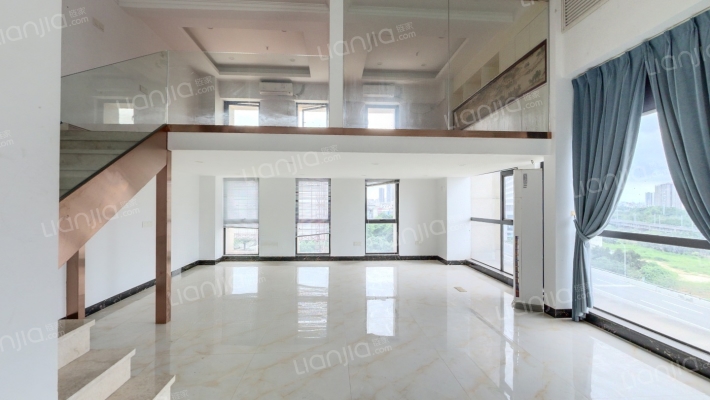 新景豪庭二手房实景图