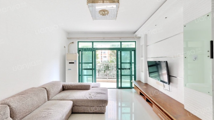 荣泰河庭二手房实景图