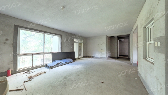 蒙特利岛二手房实景图