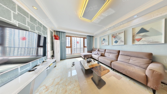 恒信·玫瑰公馆二手房实景图
