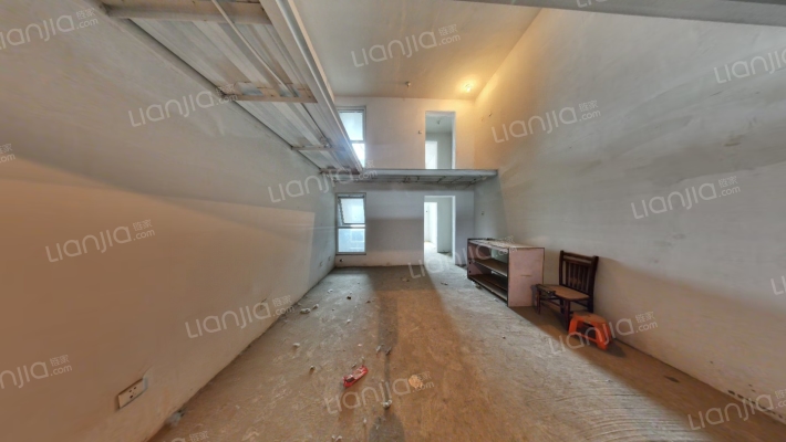 恒泰风格城市二手房实景图