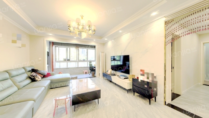 新鸿基悦城二手房实景图