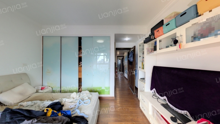 地杰国际城E欧泊时光二手房实景图