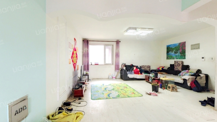 南北通透三居室 户型方正 满五-客厅