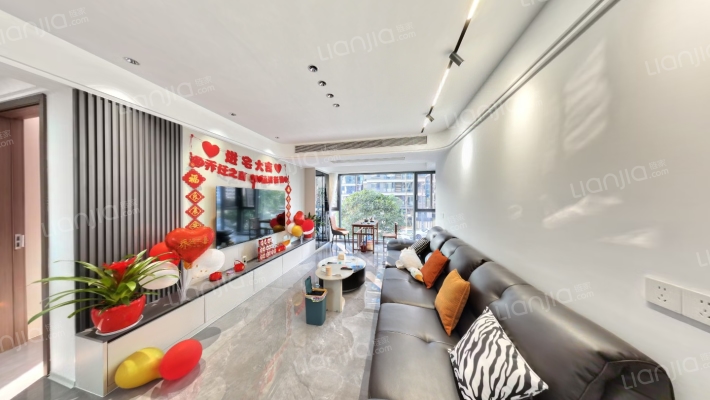 铂悦世家二手房实景图