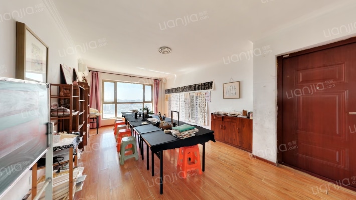 孔雀城英国宫二期二手房实景图