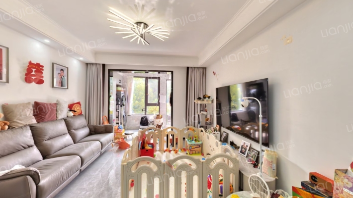 河畔名邸二手房实景图