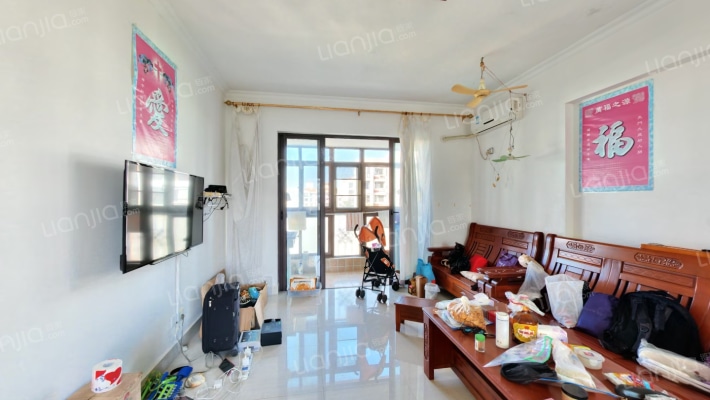 荣域二手房实景图