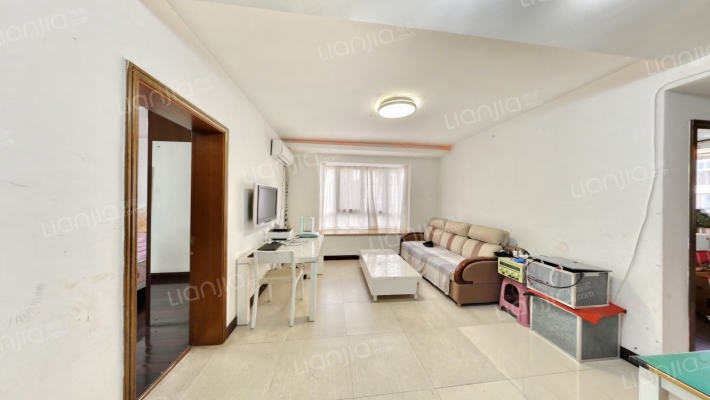 美景雅苑二手房实景图