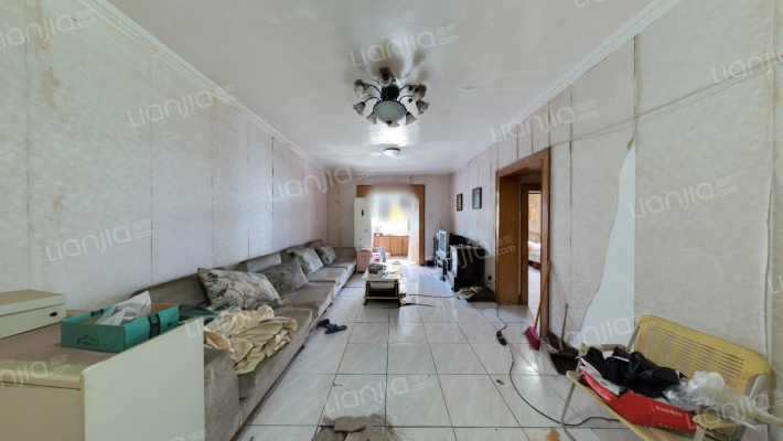 黄金堡普通住宅小区二手房实景图