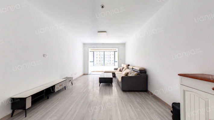 绿地IFC中央公馆B8区二手房实景图