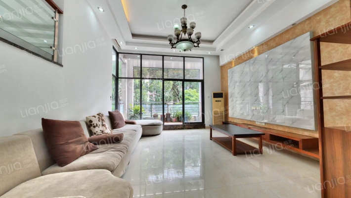 金域中央一期二手房实景图