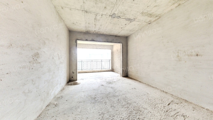 华泓四季花城二手房实景图