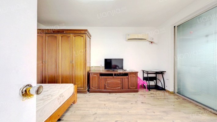 鸿海大楼二手房实景图