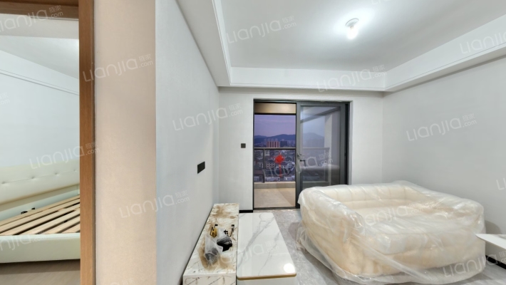 春境前潮府二手房实景图