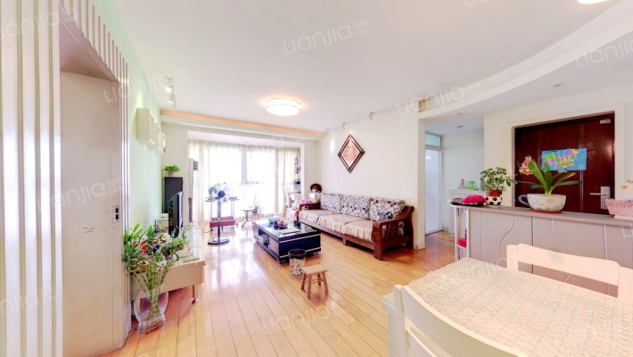 运通馨苑二手房实景图