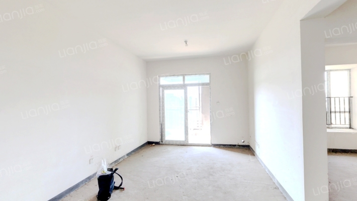 泽科港城国际三期二手房实景图