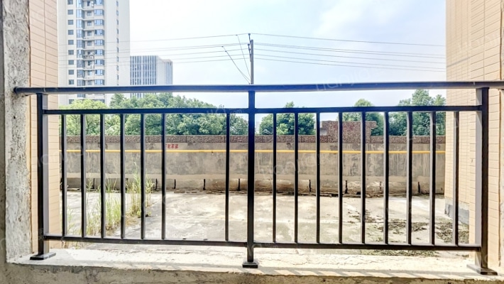 滨水天玺二手房实景图