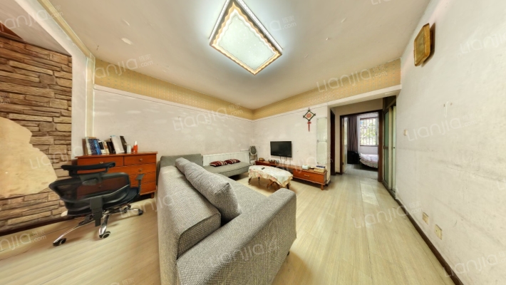 顺江新苑A区二手房实景图