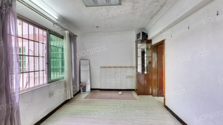 骏兴楼二手房实景图