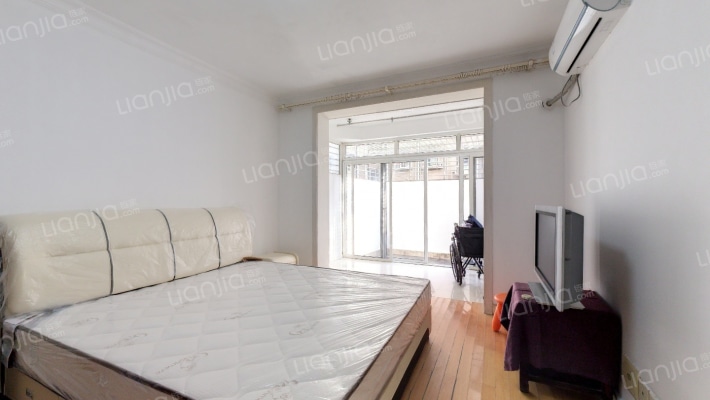 虹南公寓二手房实景图