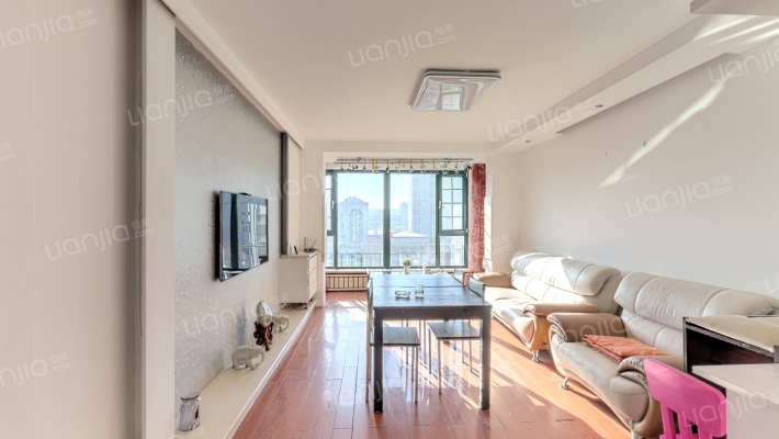 艺术名家二手房实景图